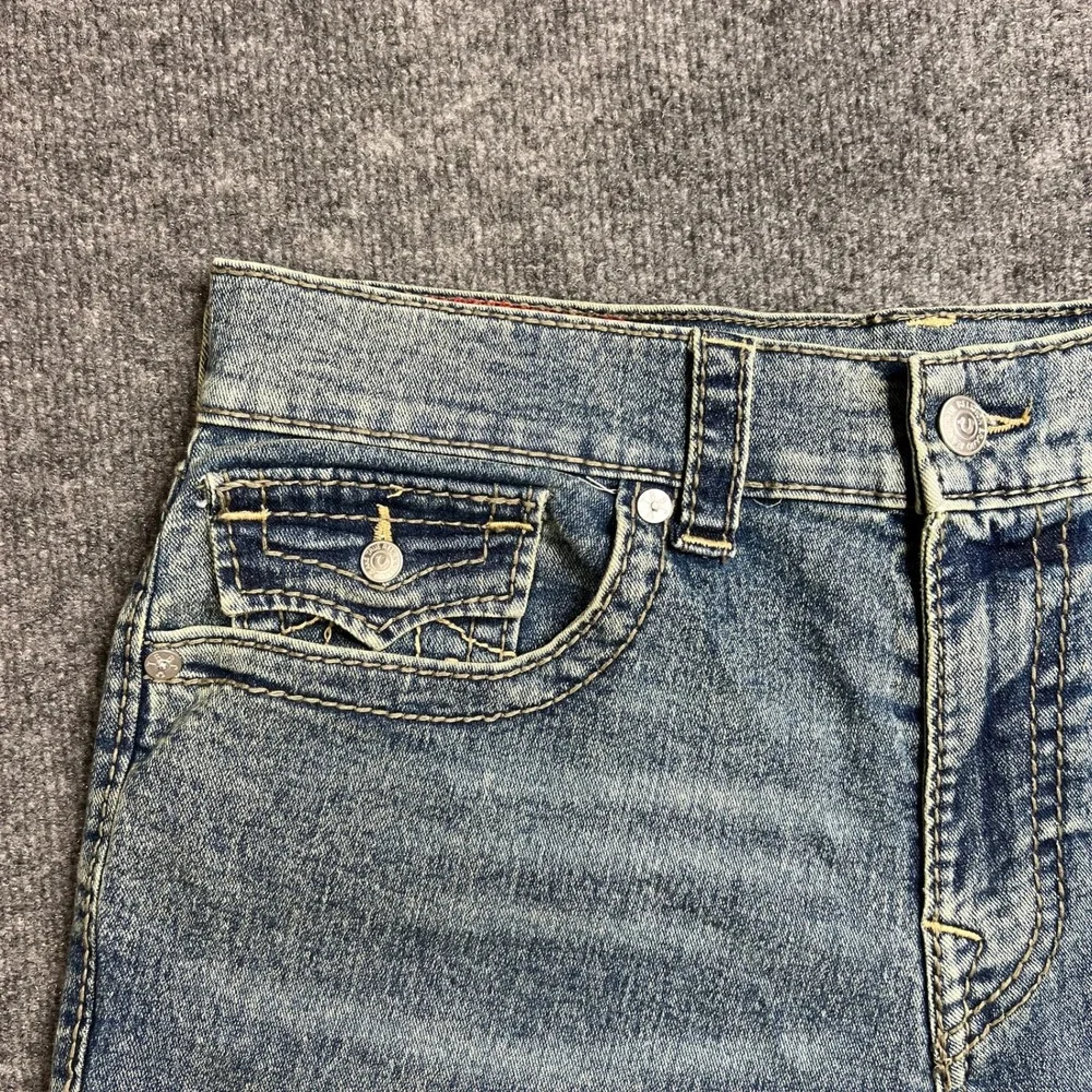 True Religion Mens 36 Geno Big T Flap Slim Jeans Light Wash Blue‎ 70219N30R1